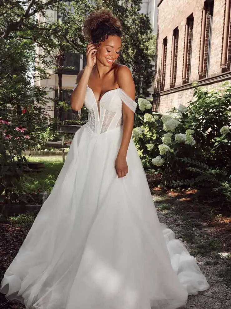 Essense of Australia Wedding Dresses - D4130