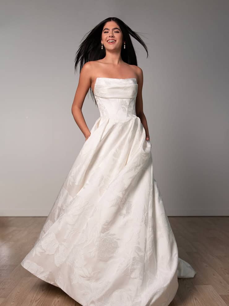 Stella York Wedding Dresses - SY8084