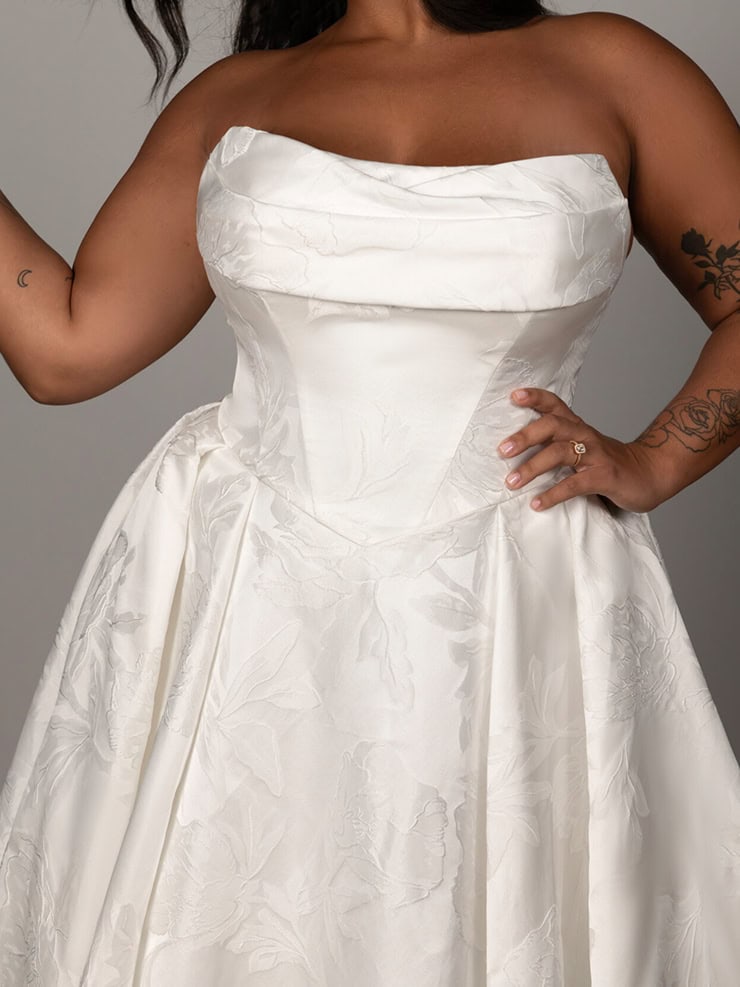 Stella York Wedding Dresses - SY8084