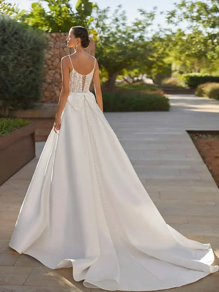 Adriana Alier Wedding Dresses - Soraya