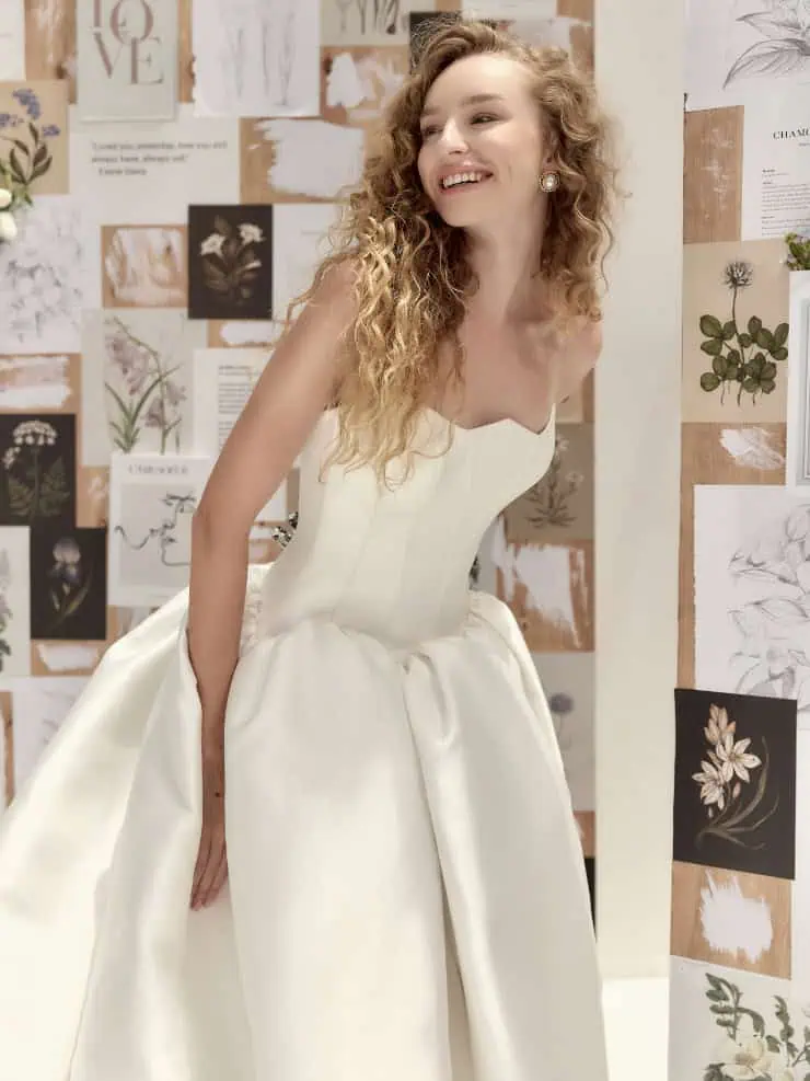 House of Savin Wedding DressesĀ - Odette
