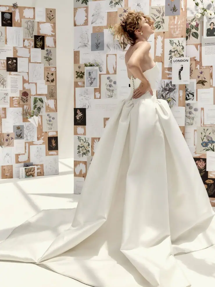 House of Savin Wedding DressesĀ - Odette